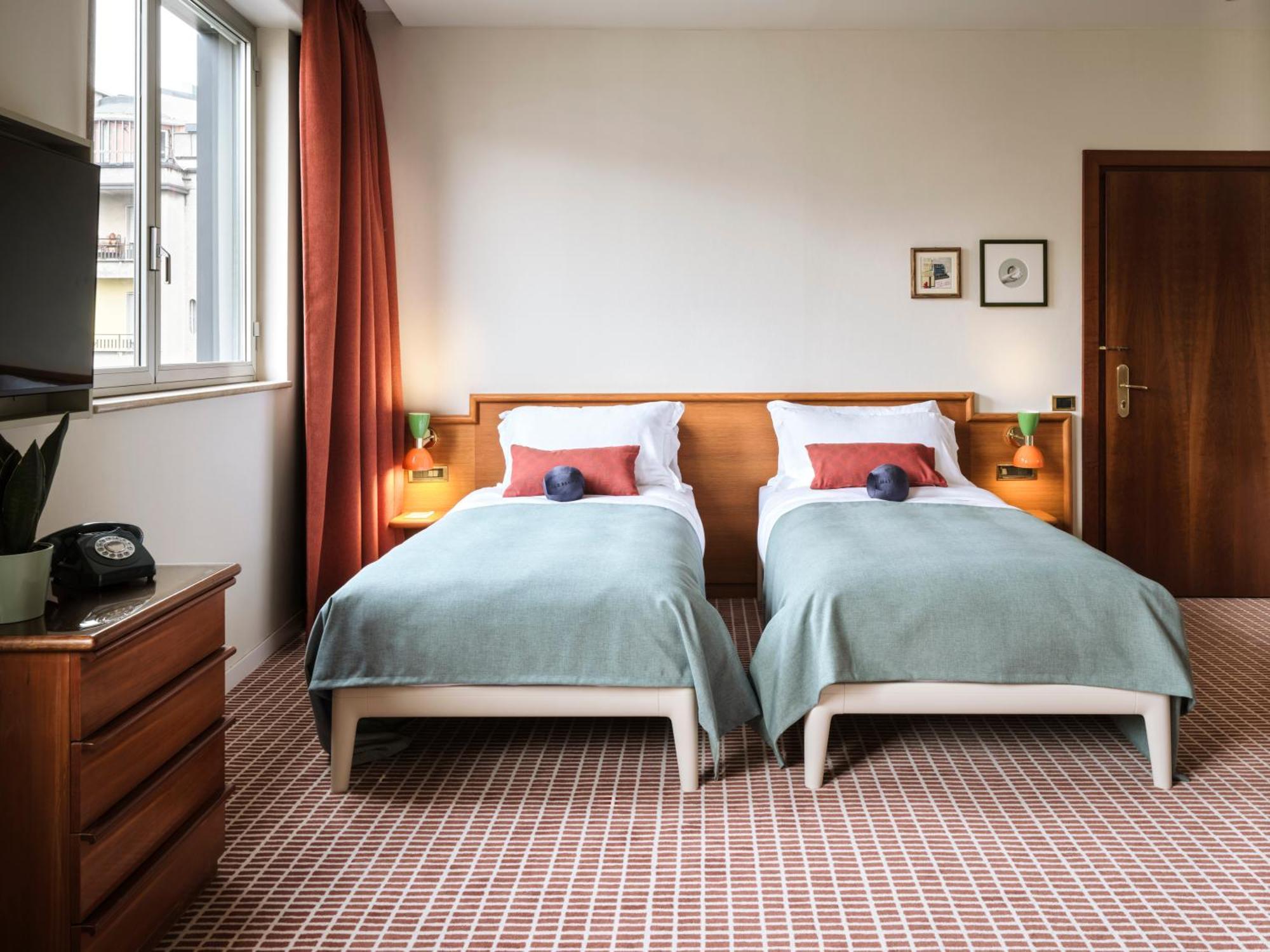 Max Brown Hotel Missori, Part Of Sircle Collection Милан Экстерьер фото