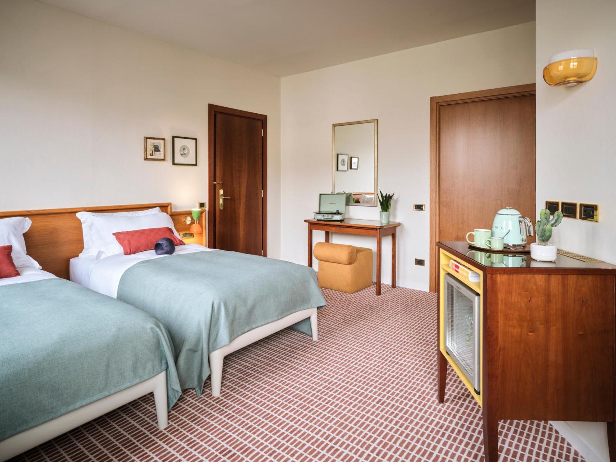 Max Brown Hotel Missori, Part Of Sircle Collection Милан Экстерьер фото