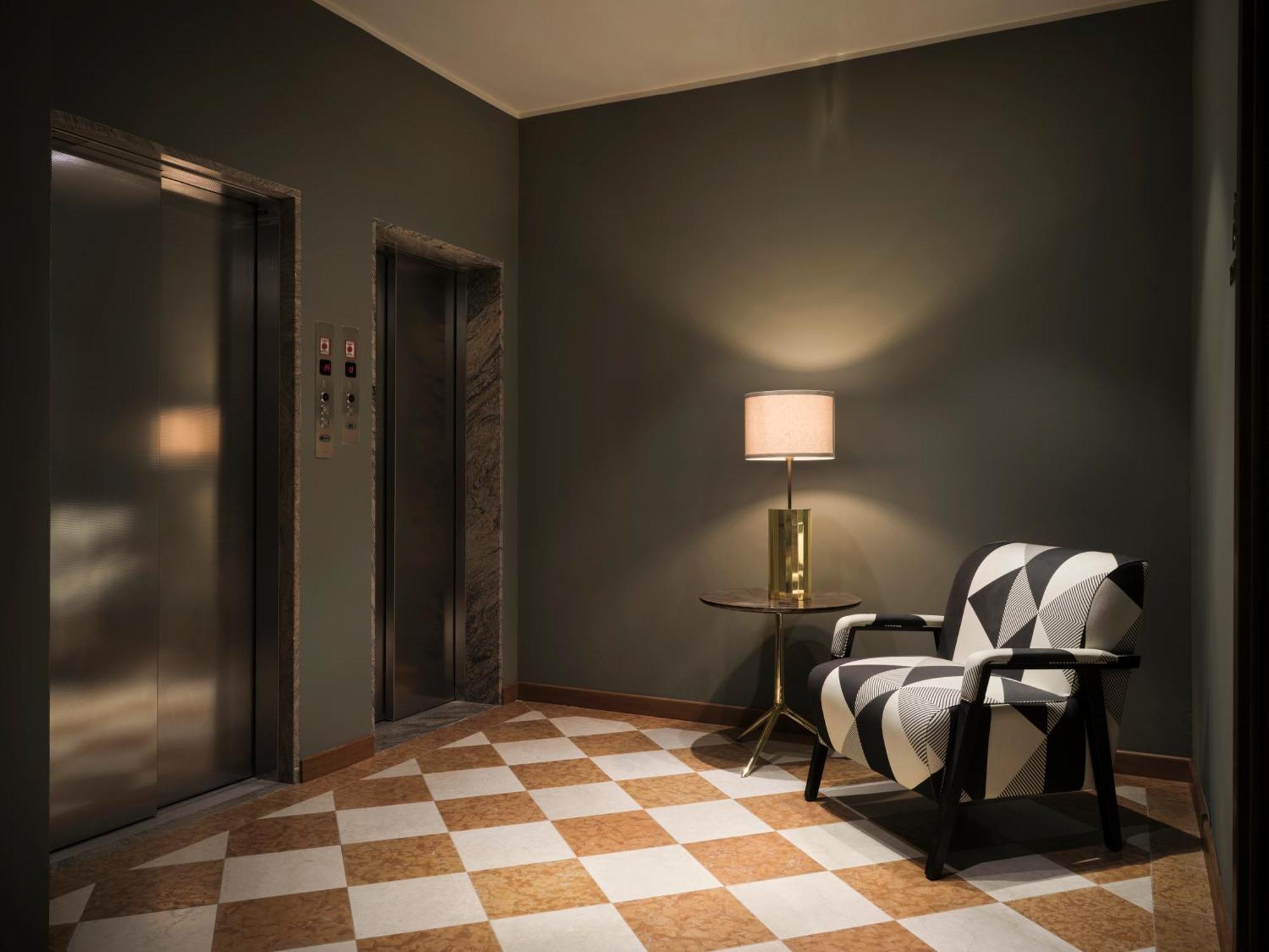Max Brown Hotel Missori, Part Of Sircle Collection Милан Экстерьер фото